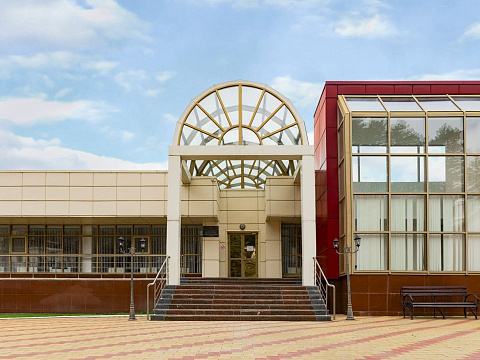 Кисловодский военный санаторий, г. Кисловодск. Территория